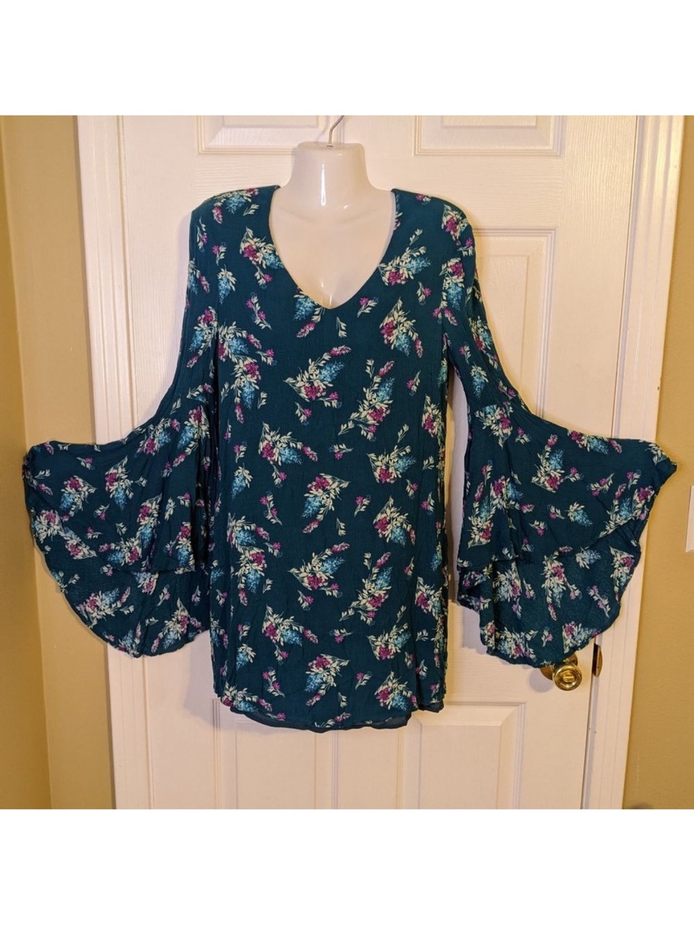Wayf Teal Floral Ruffled Bell-Sleeve Tunic